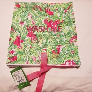 Lilly Pulitzer Green & Pink wash me bag